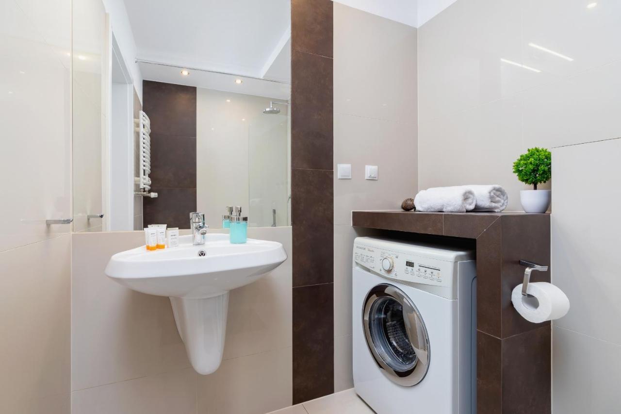 Apartment Lobzowska Cracow By Noclegi Renters Краків Екстер'єр фото
